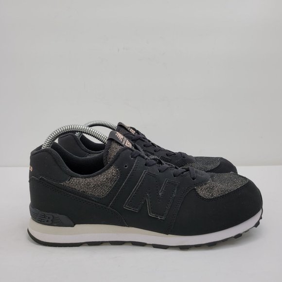 New Balance 574 Women's Low Top Sneaker Shoes Core Black GC574FB2 US Size 7 - Picture 1 of 8